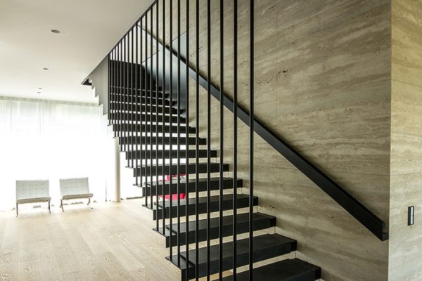 17_Kragstufentreppe Stahl