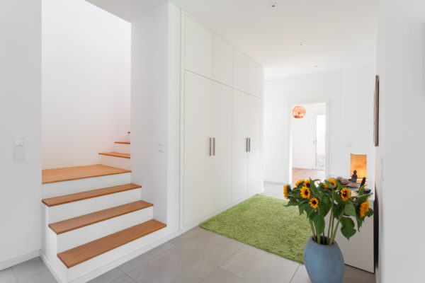 21_Großzügiger heller Eingangsbereich