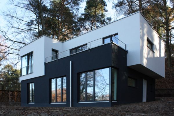 34_Modernes Haus mit Flachdach & Dachterrasse