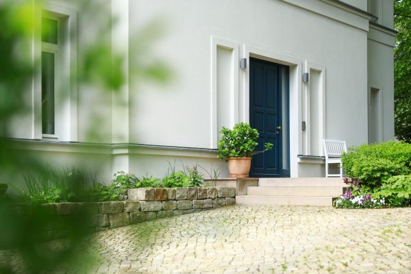 Villa im Landhausstil Eingang